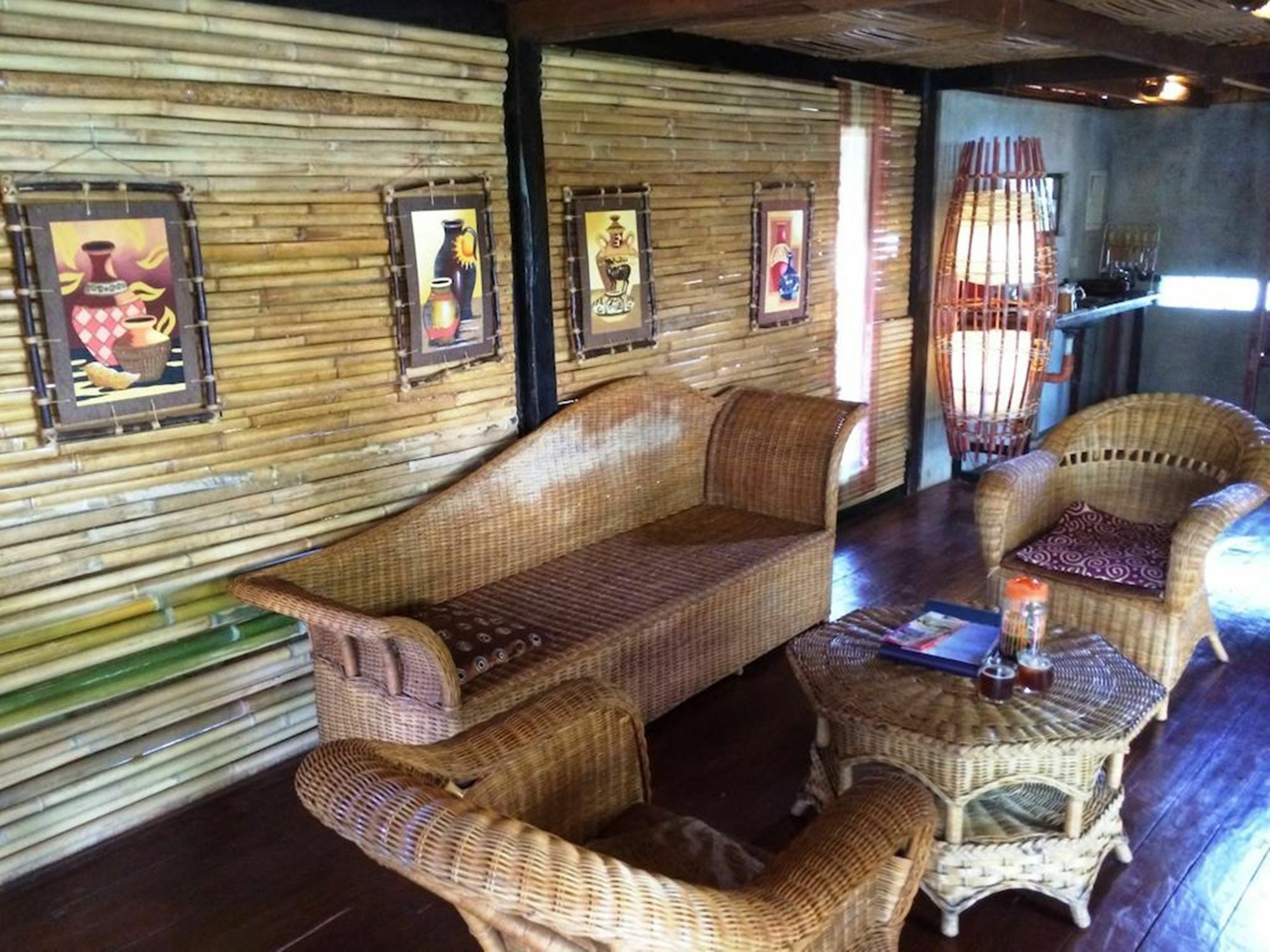 The Village House Puerto Princesa Extérieur photo