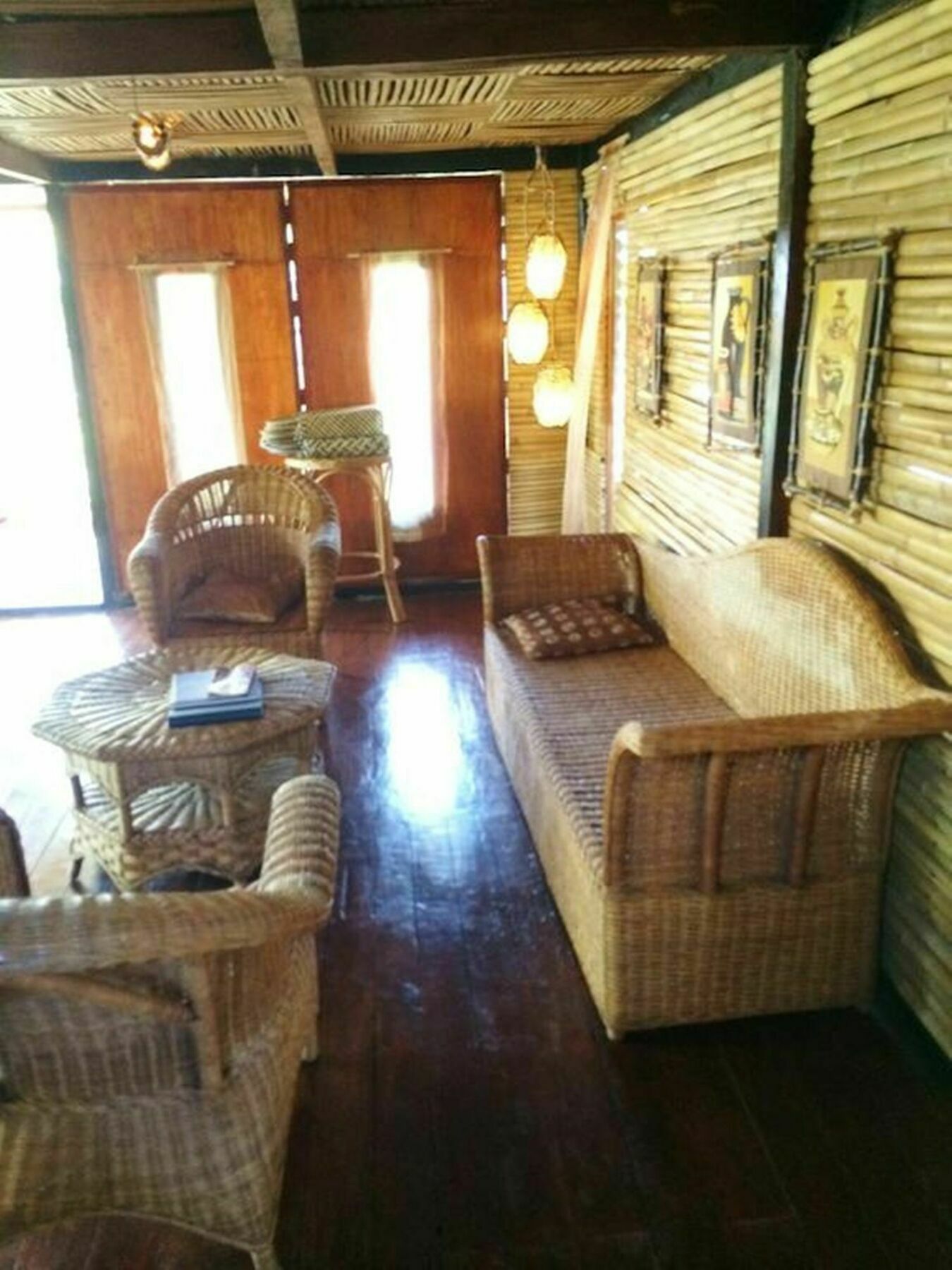 The Village House Puerto Princesa Extérieur photo